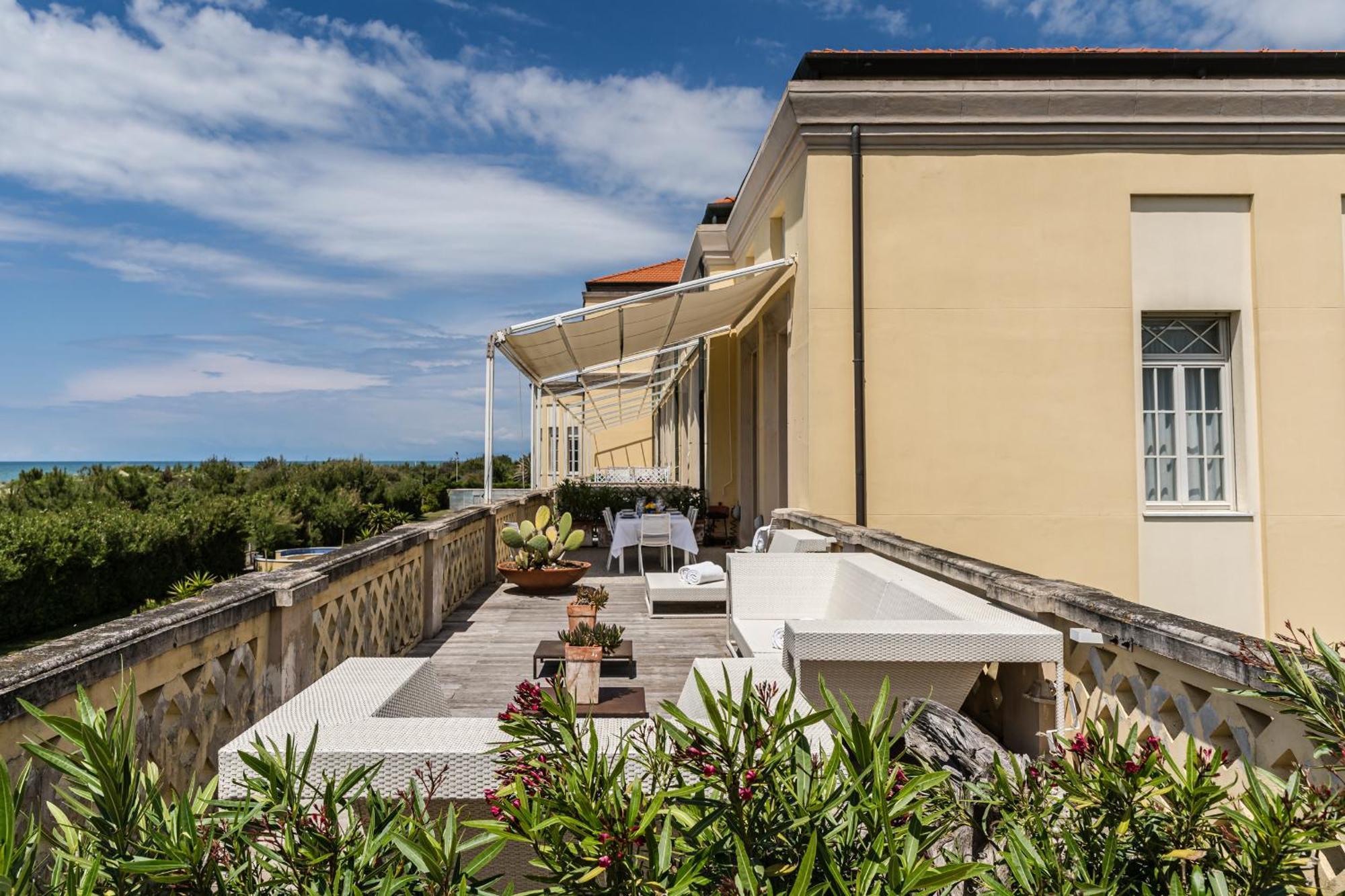 Amazing Sea View Flat