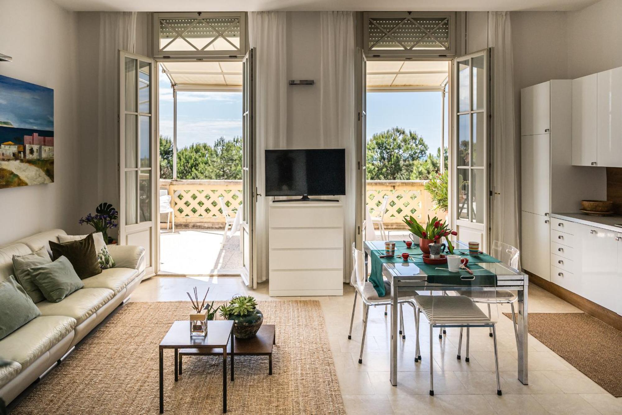 Amazing Sea View Flat Ferienhaus Tirrenia